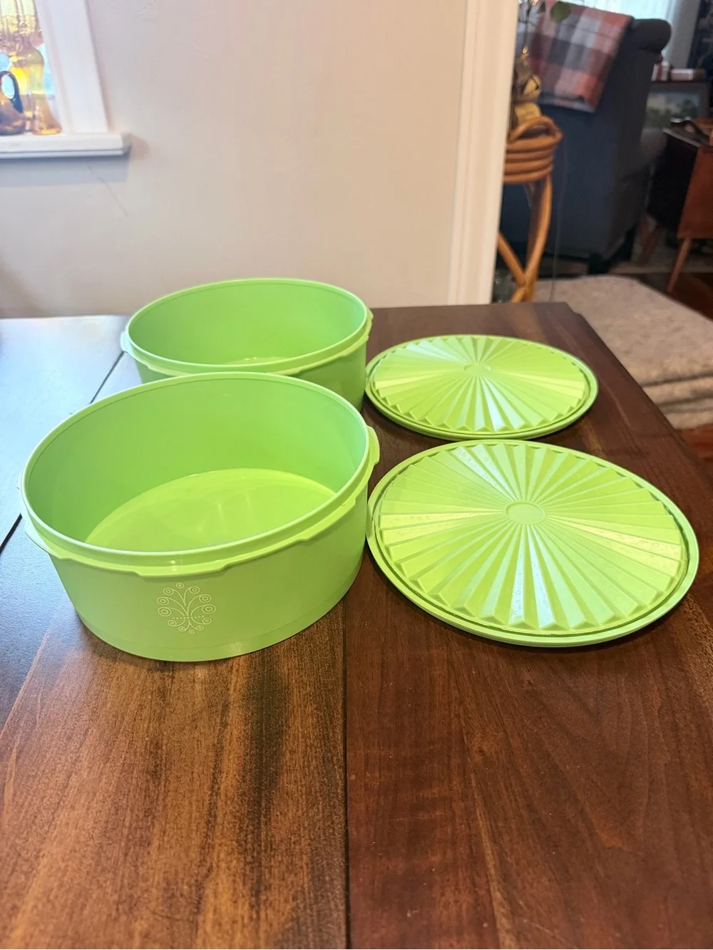 2 Vtg TUPPERWARE #1204 Lime Green Canister w/#1205 Sealing Lids USA